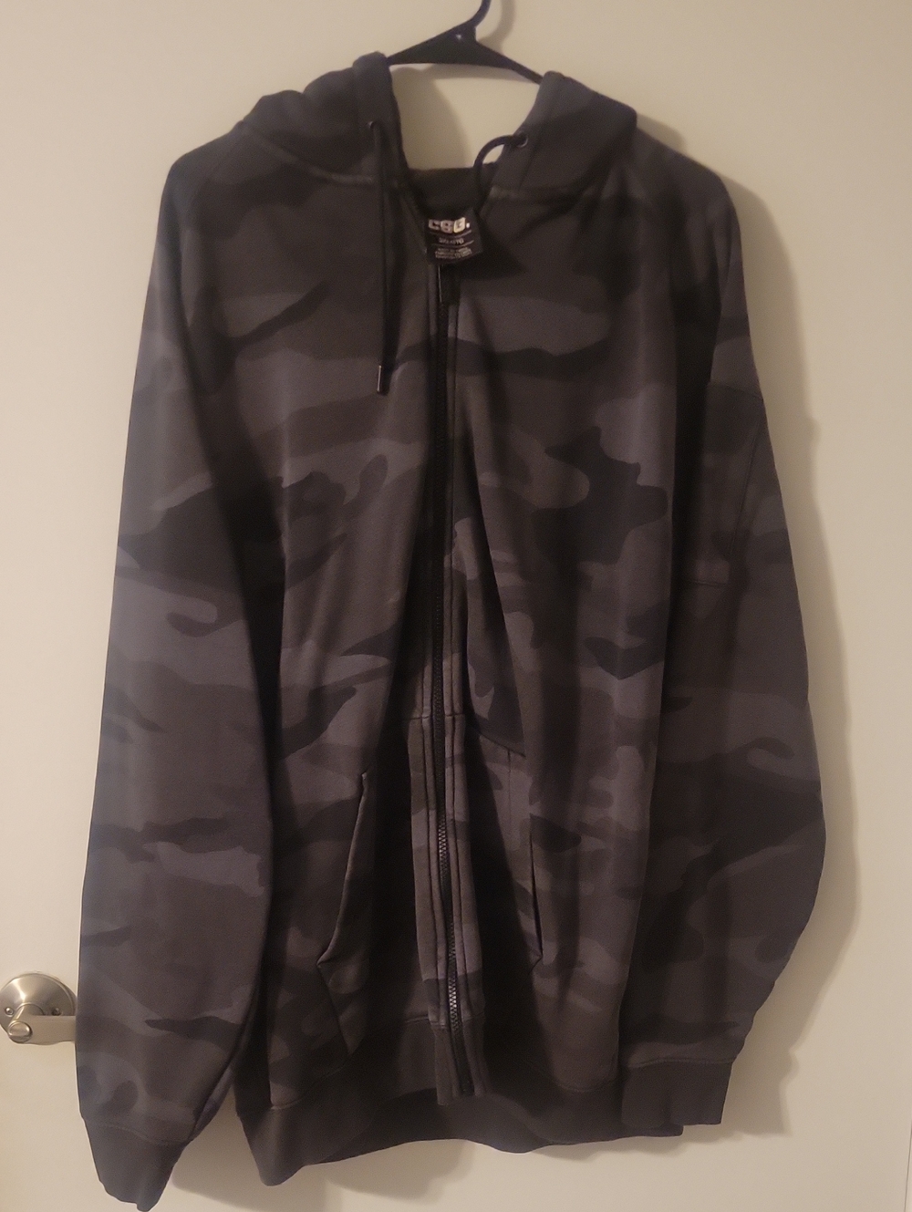 Men's Grey Camo Zip-Up Hoodie Jacket
